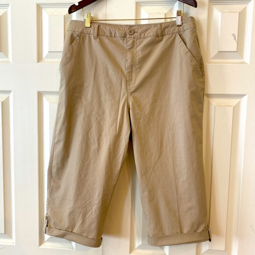 Christopher/Banks Capris Cotton/Spandex Relaxed Baggy Fit Pockets Tab Cuffs  14